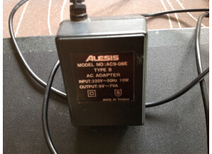 Alesis D4 (42365)