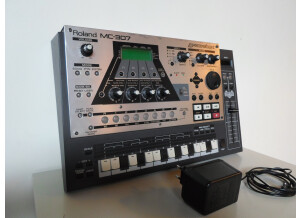Roland MC-307 (79429)