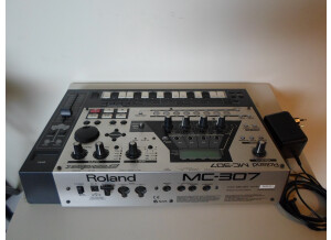 Roland MC-307 (21026)