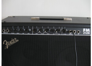 Fender FM 212R (81583)