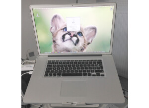 Apple MacBook Pro 17" (60930)