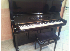 Yamaha U3 (63878)