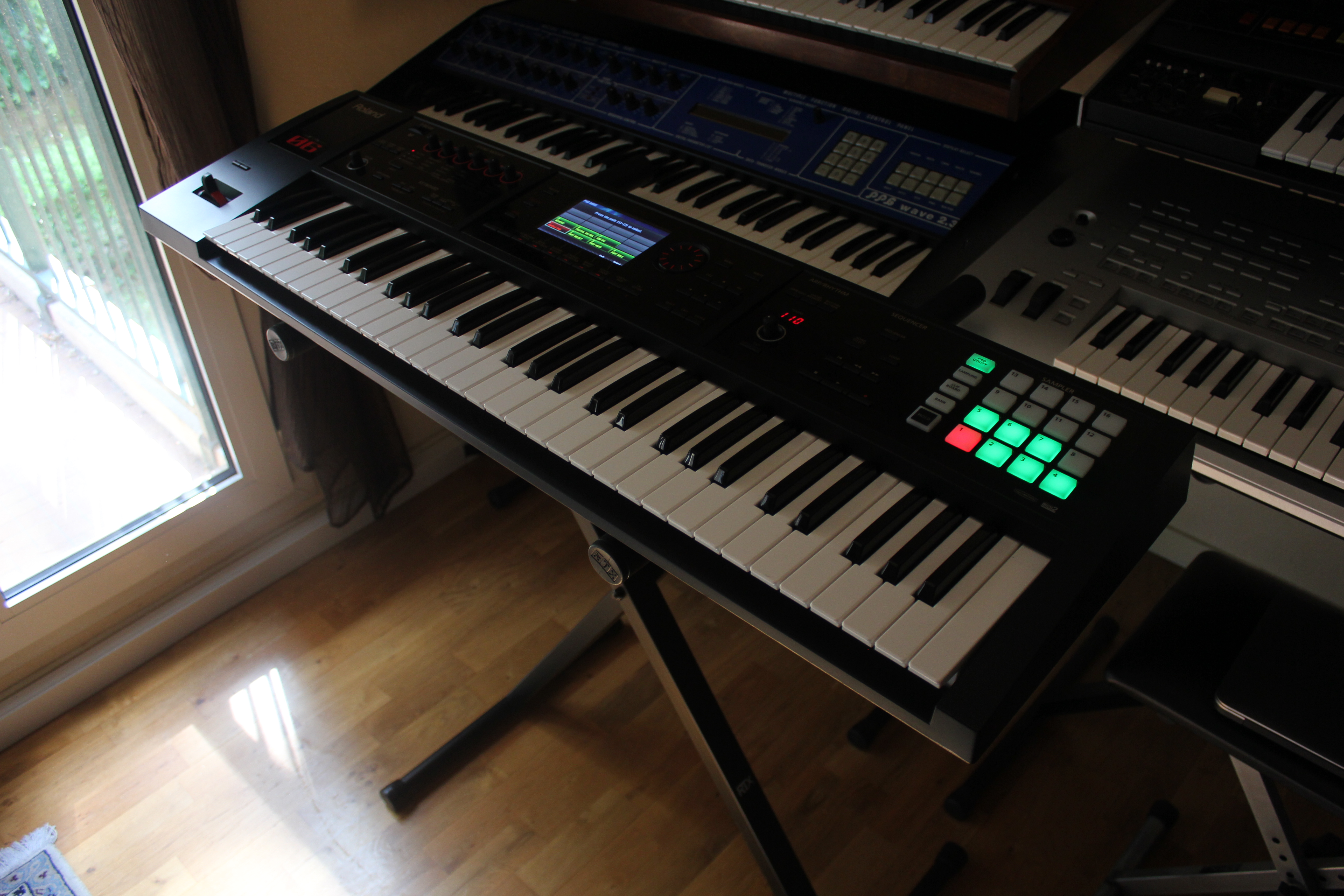 Roland FA-06