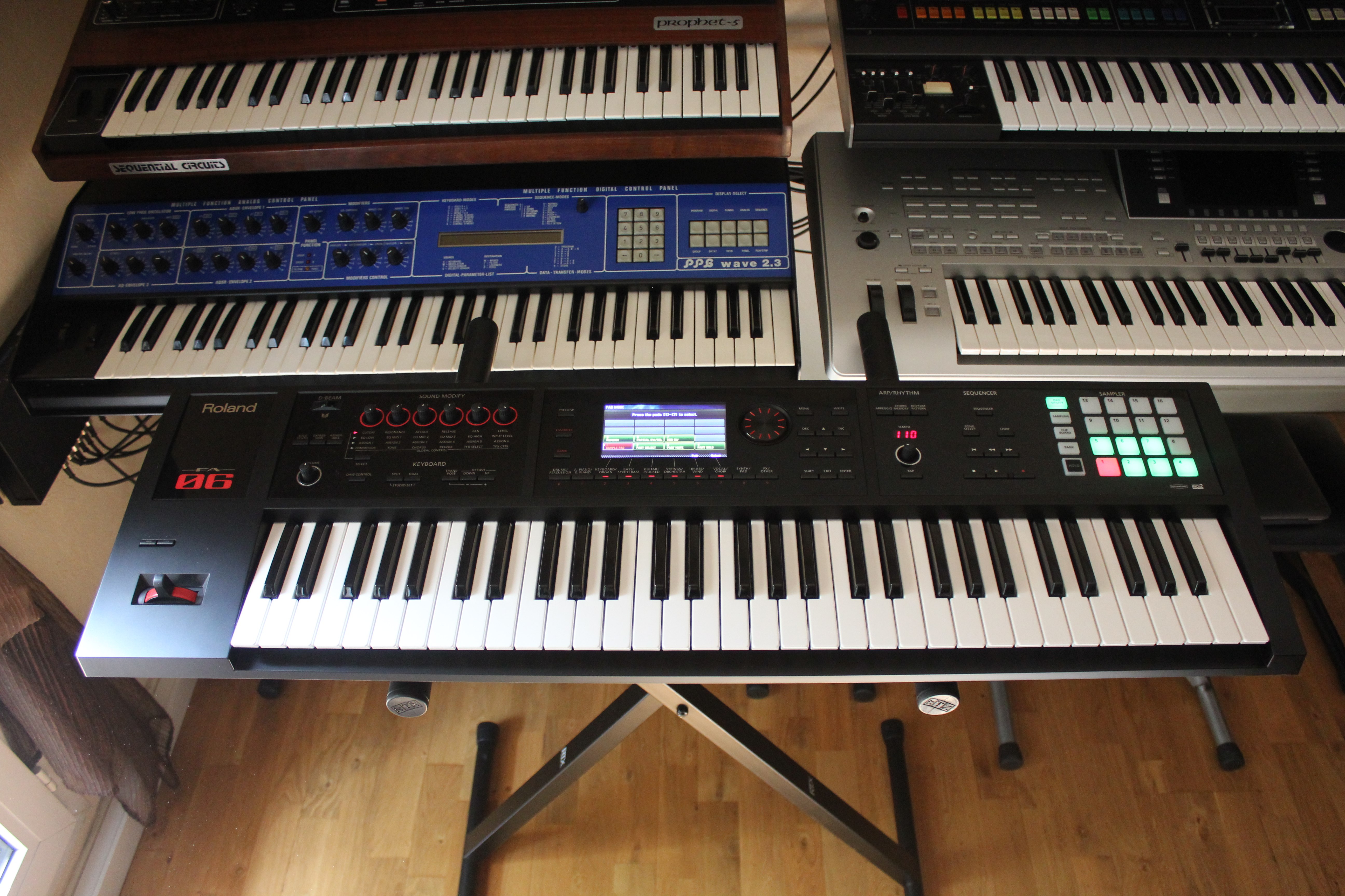 Roland FA-06