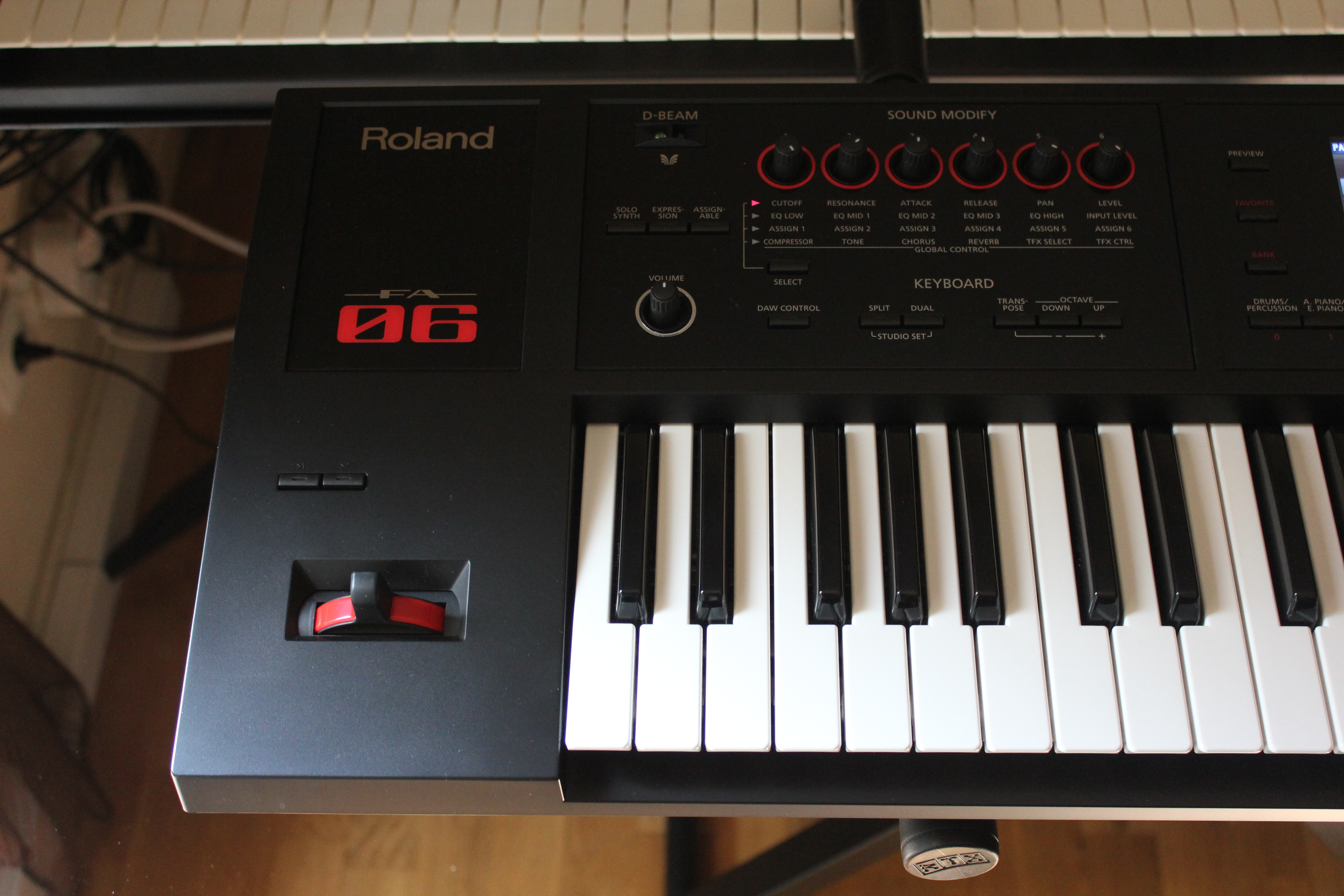 Roland FA-06