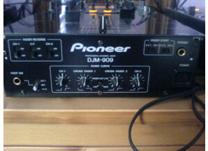 Pioneer DJM-909 (14350)