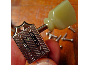 Gibson PMMH-010 Vintage Nickel Machine Heads w/ Pearloid Buttons (4027)