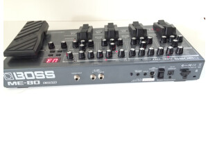 Boss ME 80 back panel