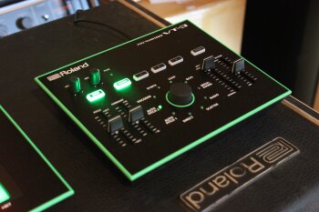 Roland VT-3 Roland VT-3