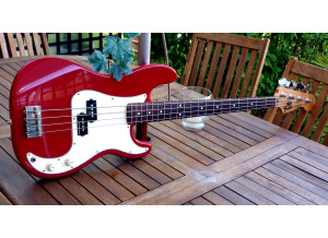 Fender Standard Precision Bass - Artic White Rosewood