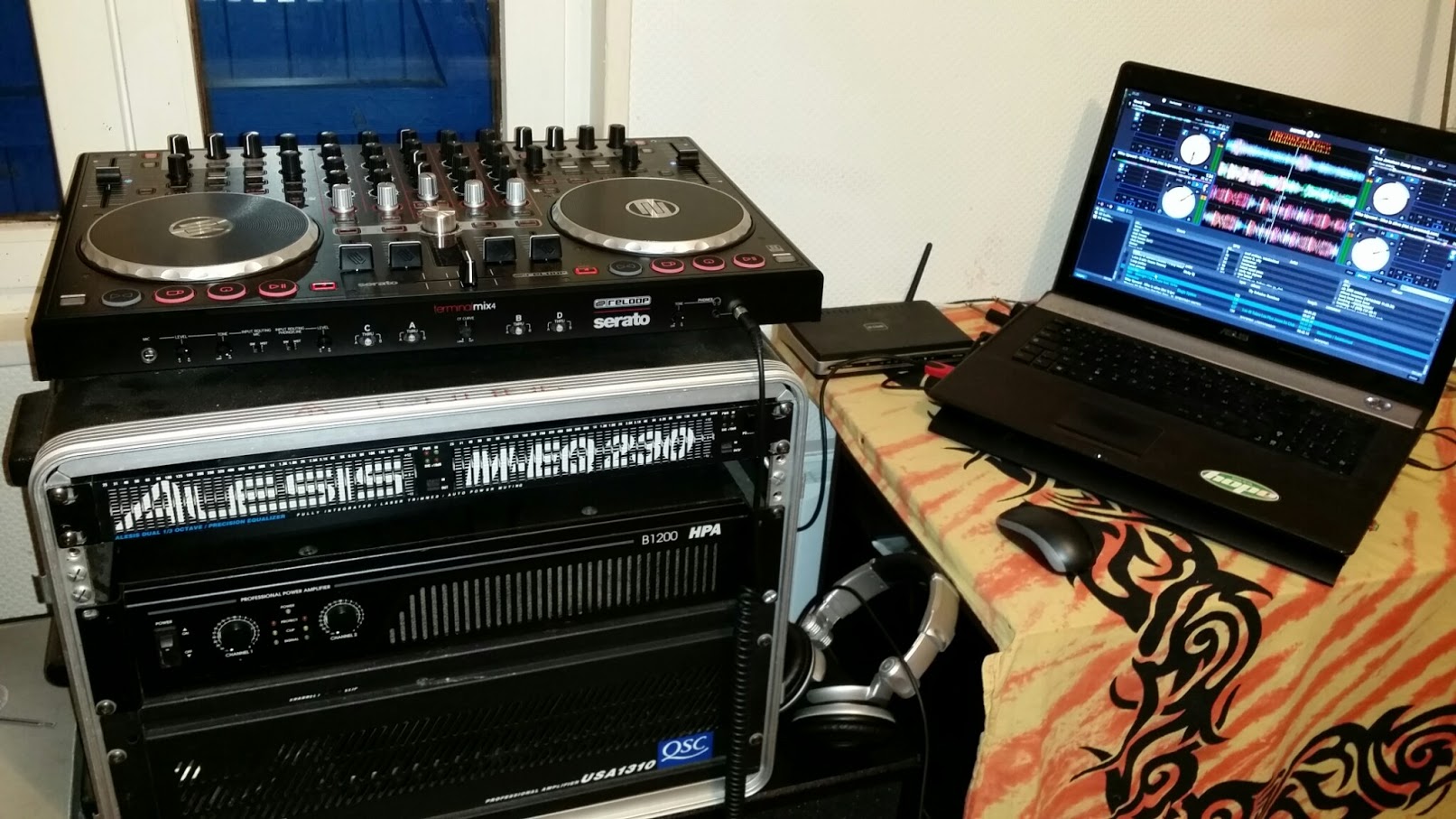 Reloop Terminal Mix 4