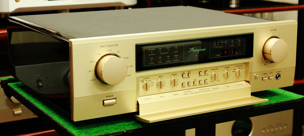 Accuphase C-2420