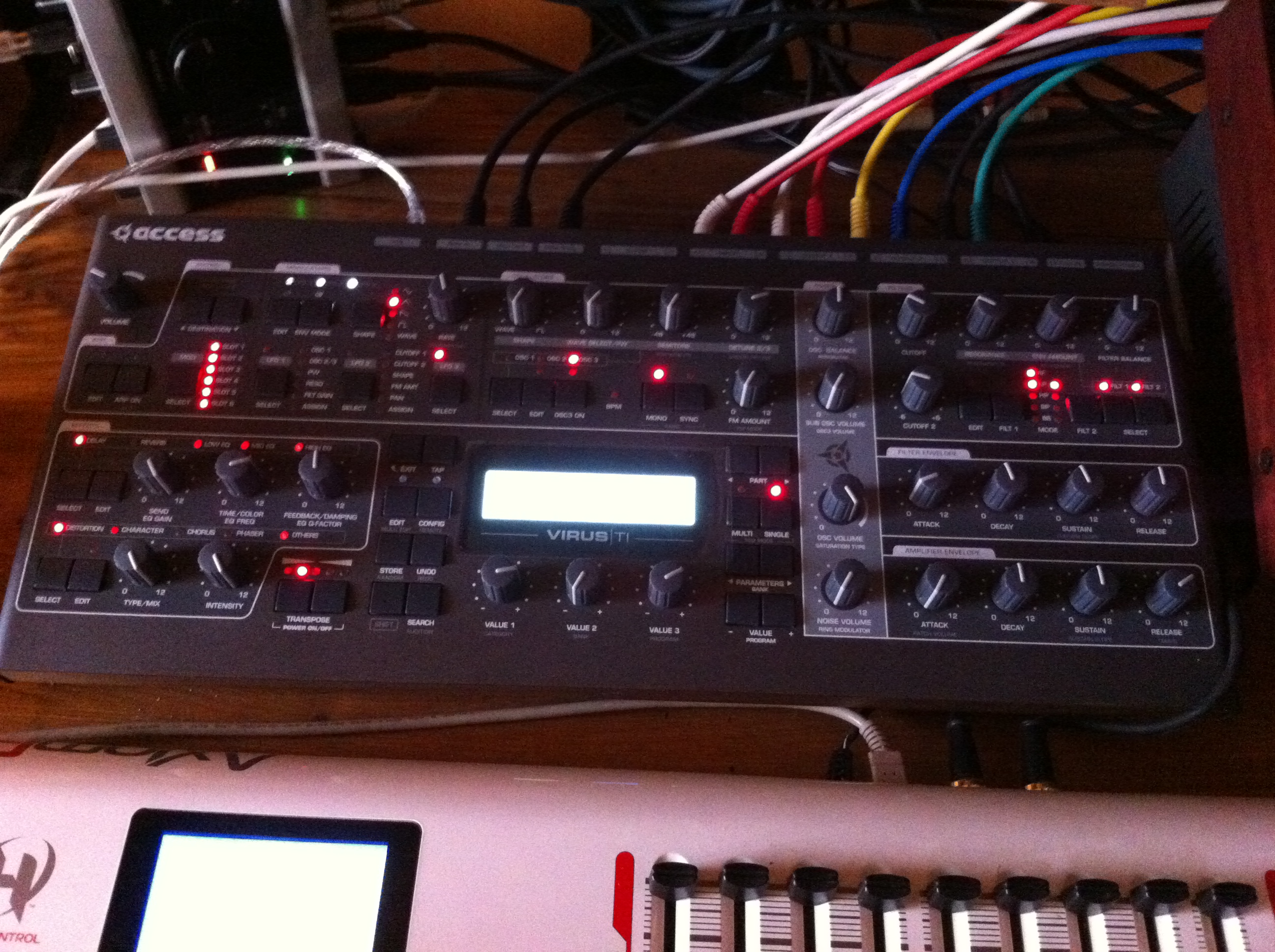 Access Music Virus TI2 Desktop