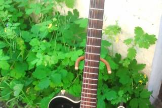 Godin Acousticaster
