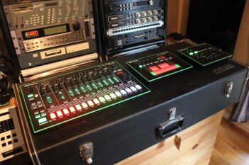 Roland TR-8 Roland TR-8