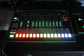 Roland TR-8 Roland TR-8