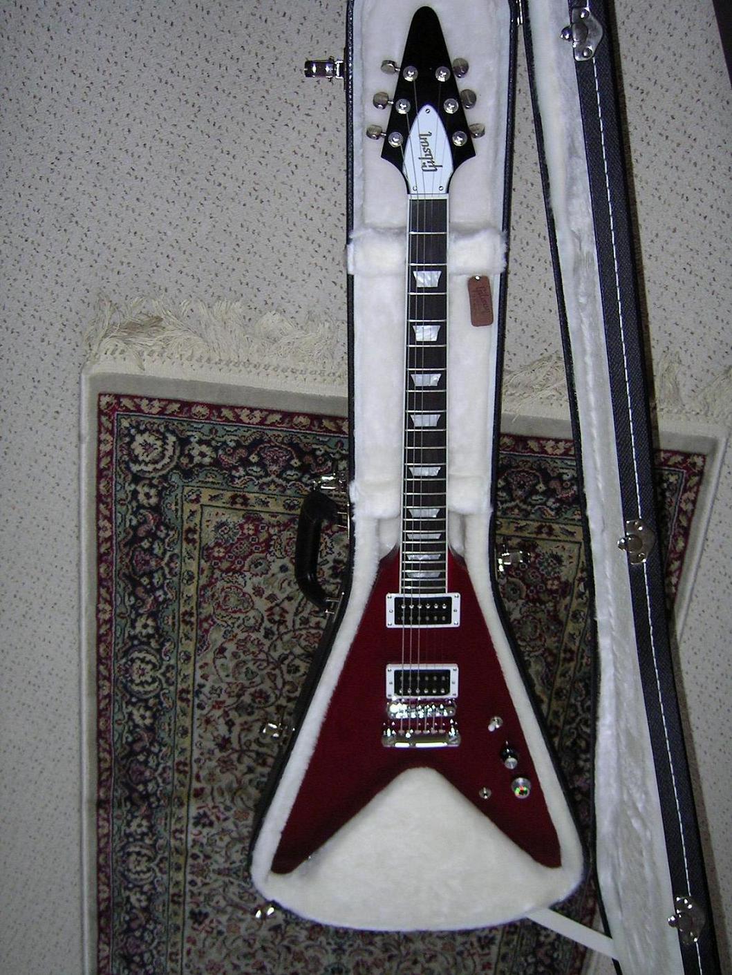 Gibson Robot Flying V