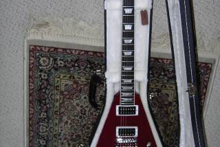 Gibson Robot Flying V