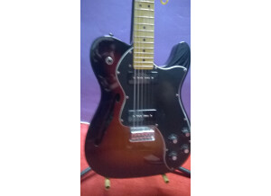 Fender Modern Player Telecaster Thinline Deluxe - 3-Color Sunburst Maple