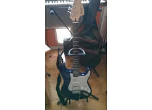 Squier Affinity Stratocaster - Metallic Blue