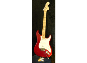 Fender Highway One Stratocaster - Crimson Red Transparent Maple