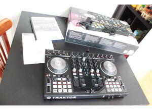 Native Instruments Traktor Kontrol S4 mk2 (24278)