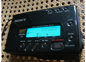 Sony TCD-D8 (47792)