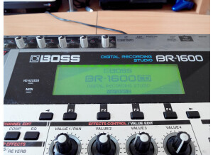 Boss BR-1600CD Digital Recording Studio (56070)