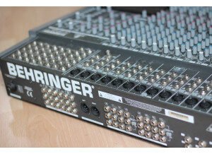Behringer Eurodesk MX8000 (80556)