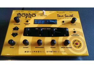 Dave Smith Instruments Mopho (80829)