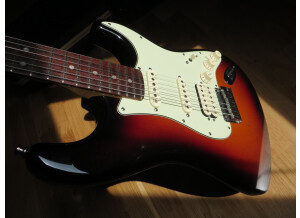 Fender American Deluxe Strat HSS - 3-Color Sunburst Maple