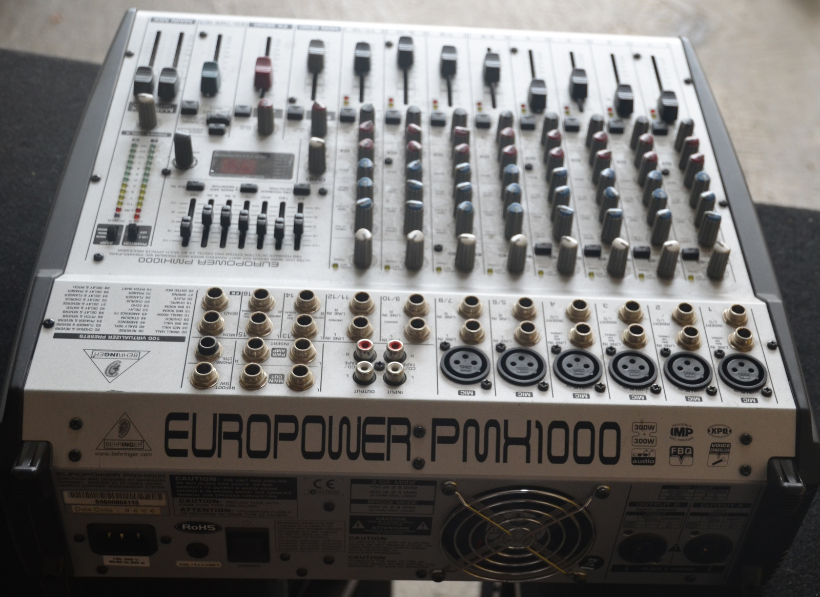 Behringer EUROPOWER PMH1000 パワードミキサー ○○○BEHRINGER PMH1000 EUROPOWER パワードミキサー