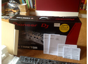 Pioneer DDJ-T1 (34918)