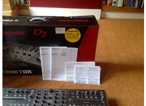 Pioneer DDJ-T1 (75122)