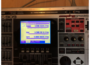 Roland MC-909 Sampling Groovebox (17880)