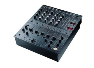 Realistic SSM-2100 Table de Mixage