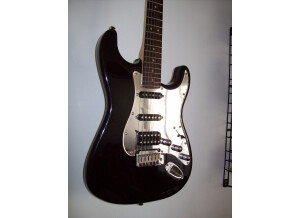 Squier Standard Stratocaster HSS Special Edition Black and Chrome Rosewood