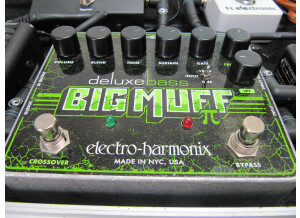 Electro-Harmonix Deluxe Bass Big Muff Pi (1021)