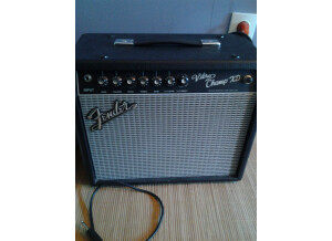 Fender Vibro Champ XD (37104)