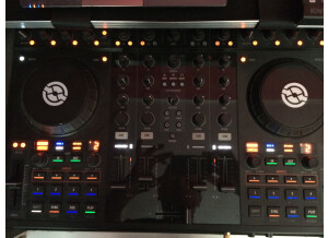 Native Instruments Traktor Kontrol S4 mk2 (47254)