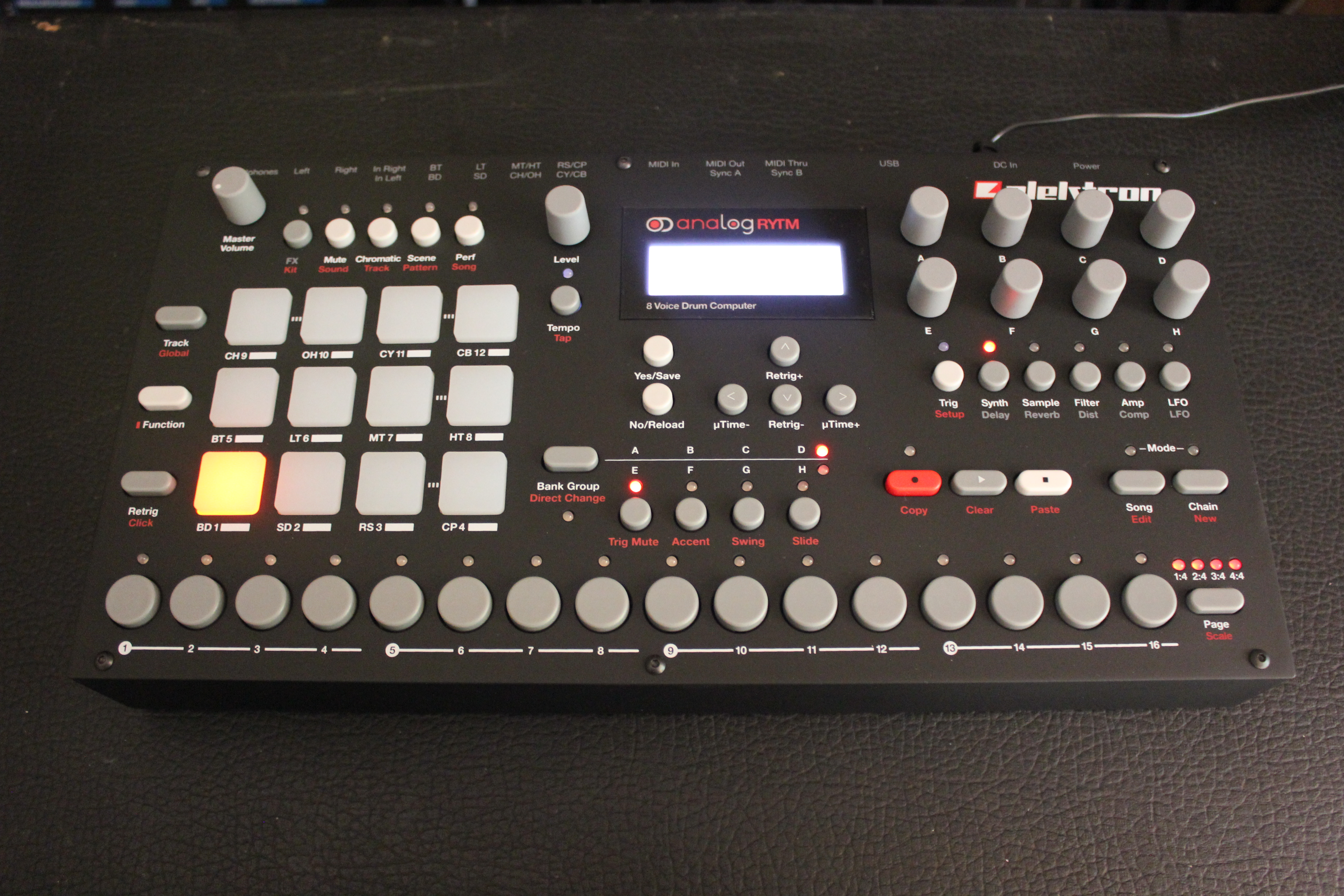 Elektron Analog Rytm