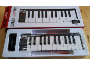 Akai LPK25 (9342)