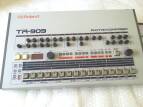 Roland TR-909