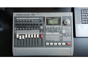 Roland VS-880 EX (29735)