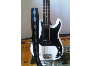 Squier Vintage Modified Precision Bass (85232)
