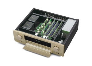 Accuphase C-2110