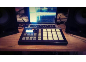 Native Instruments Maschine MKI (93766)