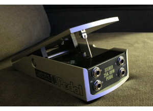 Ernie Ball 6167 25K Stereo Volume Pedal for use with Active Electronics or Keyboards (38059)