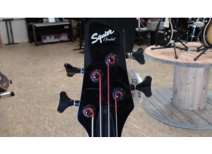 Squier MB-4 Skull & Crossbones Bass
