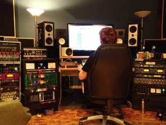 Home Studio audio mixing